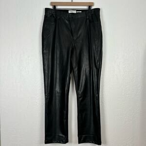Abercrombie & Fitch Vegan Leather 90s Straight Ultra High Rise Pants NWT 33/16